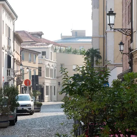 Canton Dell'orto Otel 2*